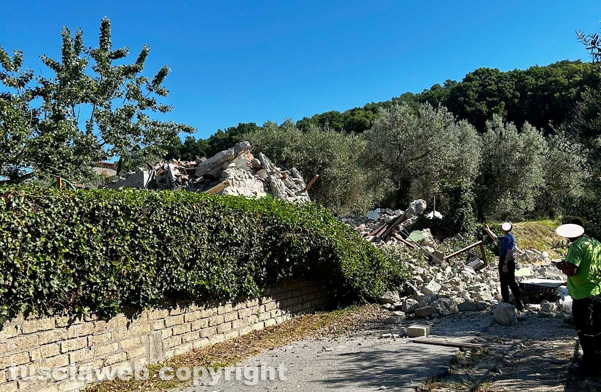 Bolsena - Forte esplosione distrugge casa