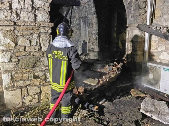 Orte - Esplosione in una villetta