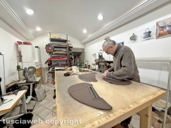 Viterbo - Andrea Ceccherini e il suo laboratorio Essere vento