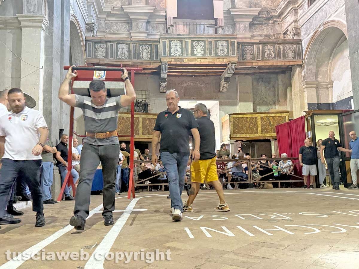 Facchini di santa Rosa - Il primo giorno delle prove di portata