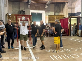 Facchini di santa Rosa - Il primo giorno delle prove di portata