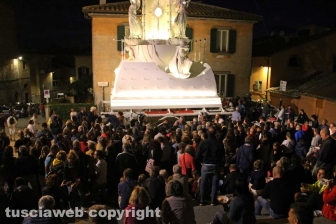 Fagioli sotto la Macchina di Santa Rosa