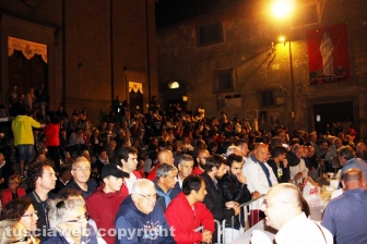 Fagioli sotto la Macchina di Santa Rosa