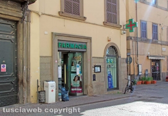 Viterbo - La farmacia Galiano