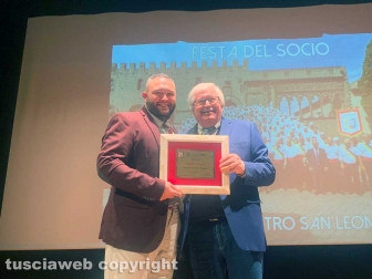 Viterbo - Festa del socio - Consegna targhe ai facchini di Santa Rosa con servizio di trasporto di 10 anni