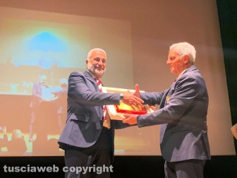 Viterbo - Festa del socio - Consegna targhe ai facchini di Santa Rosa con servizio di trasporto di 35 anni