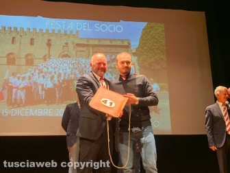 Viterbo - Consegna dei ciuffi a chi ha terminato il servizio attivo di facchino di Santa Rosa