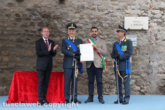 Viterbo - Onorificenza di Cavaliere dell’ordine al merito della repubblica al Cap. della Guardia di Finanza Sergio Paolocci