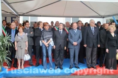 Il presidente del tribunale Maurizio Pacioni, i pm Massimiliano Siddi e Franco Pacifici, l\'assessore Birindelli, il presidente Battistoni, il consigliere Parroncini e i familiari di Cortellessa