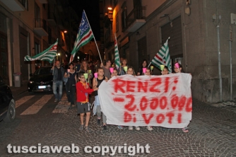 Fiaccolata contro la riforma della scuola