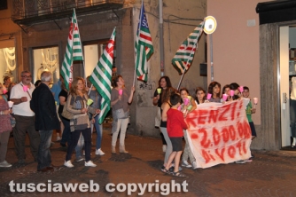 Fiaccolata contro la riforma della scuola