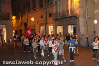 Fiaccolata contro la riforma della scuola