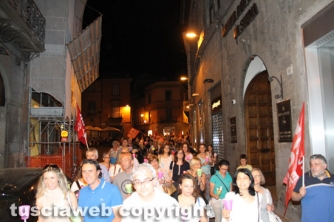 Fiaccolata contro la riforma della scuola