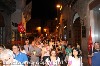 Fiaccolata contro la riforma della scuola