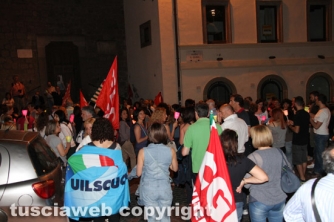 Fiaccolata contro la riforma della scuola