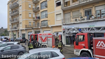Incendio in appartamento sulla Cassia Sud