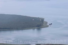 Fiamme sul lago di Vico