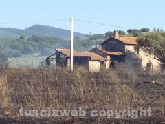 Viterbo - Fiamme sulla Cassia