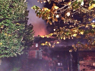 Fienile in fiamme sulla Cimina