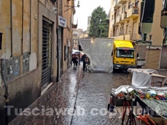 Fiera di santa Rosa sotto la pioggia