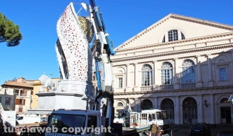 Fiore del cielo a piazza del Teatro