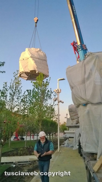 Fiore del Cielo a Expo, il montaggio