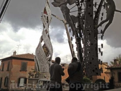 Fiore del cielo, lo smontaggio