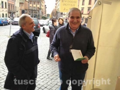 Fioroni gigioneggia prima e dopo il voto