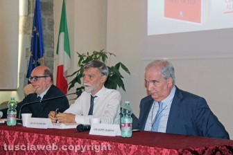 Fioroni presenta il suo libro su Moro