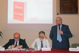 Fioroni presenta il suo libro su Moro