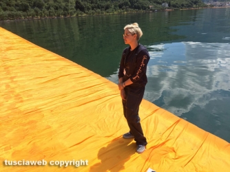 Floating piers sul lago d\'Iseo