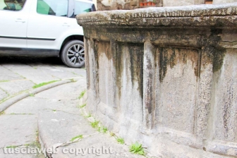 Viterbo - La fontana della Crocetta