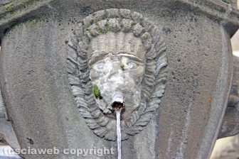 Viterbo - La fontana della Crocetta