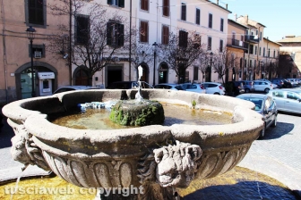 San Martino - La fontana di piazza Mariano Buratti