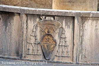 Viterbo - La fontana di piazza San Lorenzo