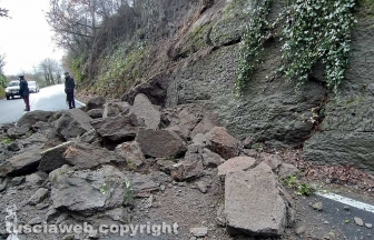 Montefiascone - Frana in strada Verentana