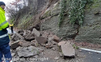 Montefiascone - Frana in strada Verentana