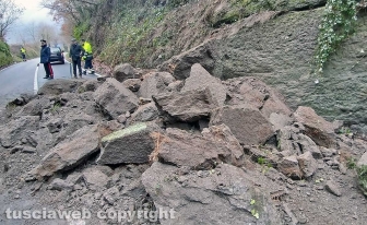 Montefiascone - Frana in strada Verentana