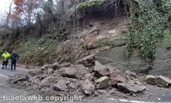 Montefiascone - Frana in strada Verentana