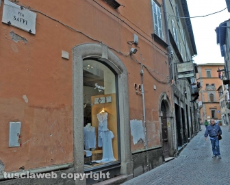 Il negozio di bottoni di Francesco Ceccarelli