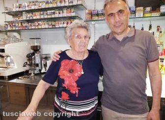 Civita Castellana - Franco Caprioli sindaco con la madre