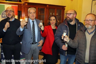 Fratelli d'Italia brinda