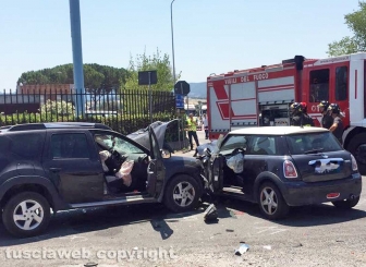 Frontale a Terni, muore viterbese