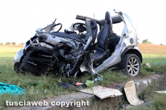 Valentano - Frontale, muore ragazzo di 21 anni