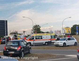 Montalto di Castro - Frontale tra auto sulla Castrense
