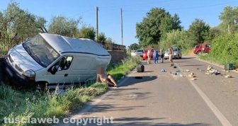 Tobia - Furgone fuori strada