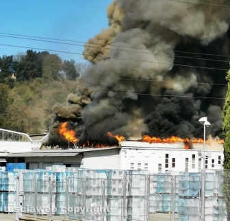 Gallese - Incendio in una fabbrica di sanitari