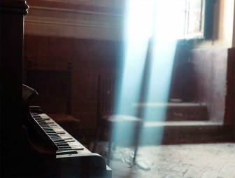 Graffignano - Ghost hunters nel castello Baglioni - Sala del pianoforte