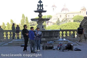 Gianni Morandi sul set a Viterbo