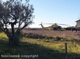 Ragazza trovata morta a Montefiascone - Il 118 sul posto